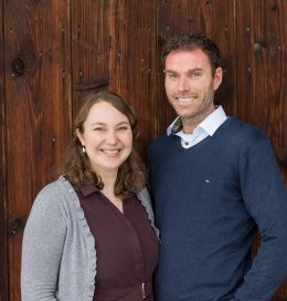 CREATOR: gd-jpeg v1.0 (using IJG JPEG v80), quality = 85